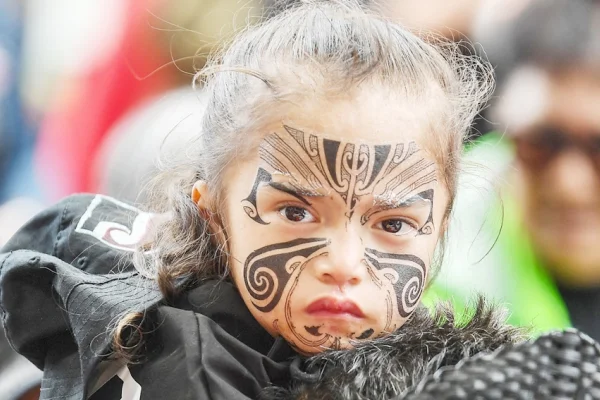Maori dilini kurtarmak