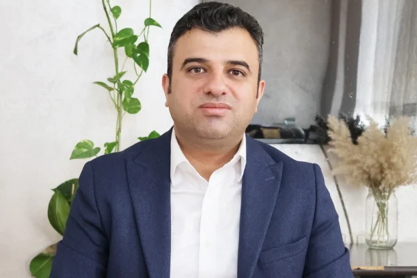 Kürtlerin herkesle temas hakkı var