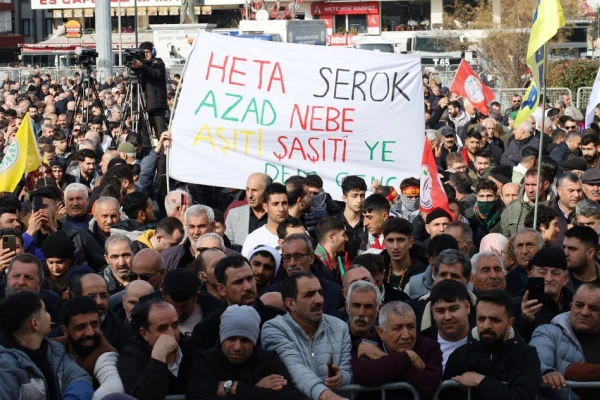 Sopa-havuç taktiğiyle barış olmaz