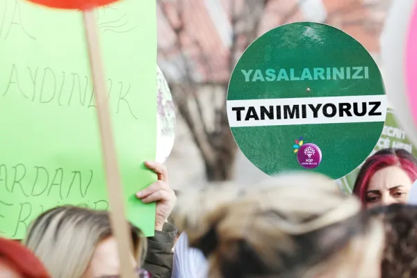 Makyaj değil adalet bekliyoruz!