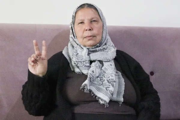 Yaralı ayağımla Tişrîn’e yürüdüm