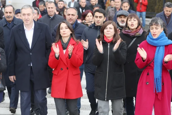 Ankara’dan Saray'a seslendi