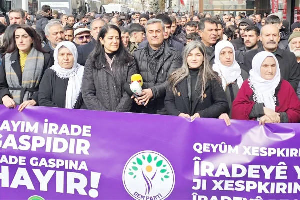 Bu politikanın kazananı yok