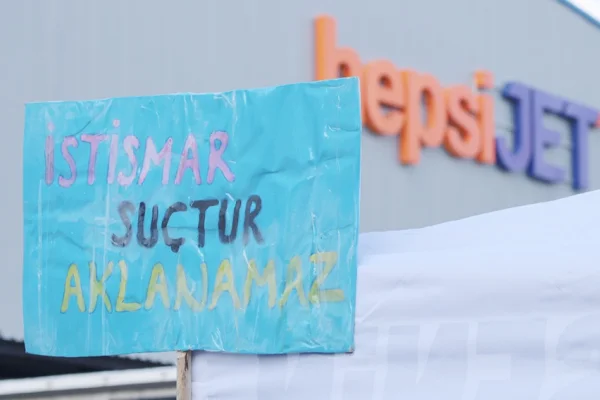 K.K., HepsiJET çalışanlarını taciz ediyor