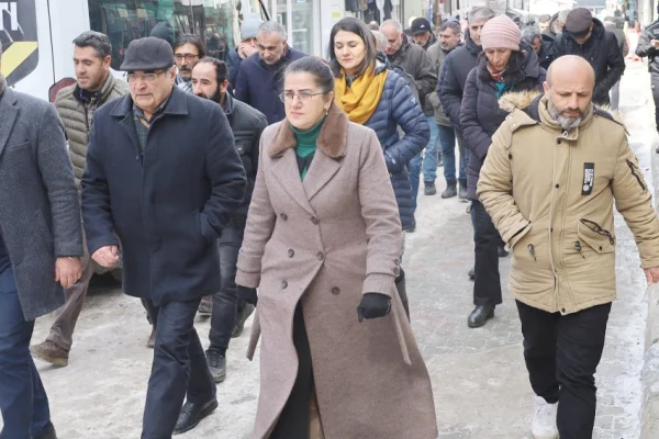 AKP, Qaxizman Belediyesi'ne de çöktü