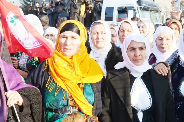 Önderliğin arkasındayız