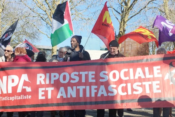Lorient’te faşizm karşıtı gösteri