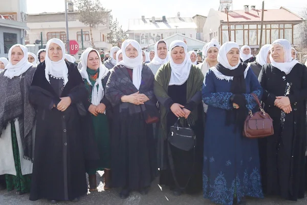Anneler ateşkes bekliyor