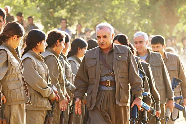 İmkanları az, fedailikleri büyük