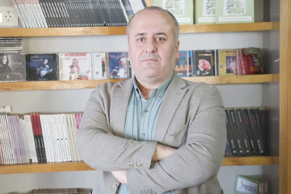 Çağrı, egemenlik ilişkilerinin reddidir