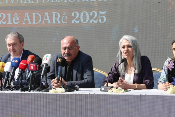 Demokratik Toplum Newrozu