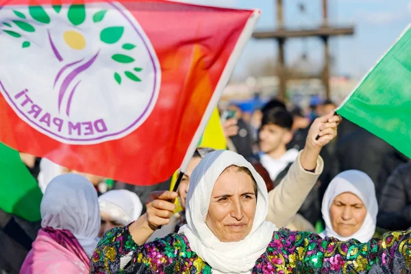 Özgür yarına giden yol