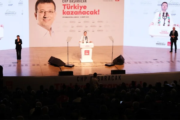 İmamoğlu da Meclis'i işaret etti