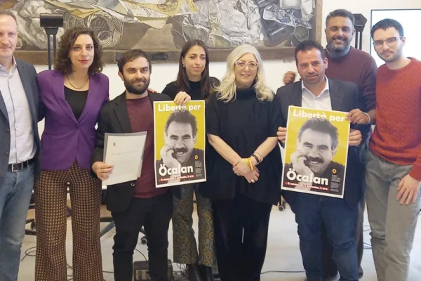 20 kentte Öcalan'a vatandaşlık