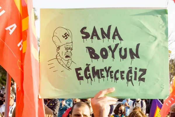 Egemenlik zübüklerindir!