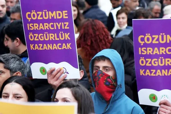 Şimdi görev sivil alanda
