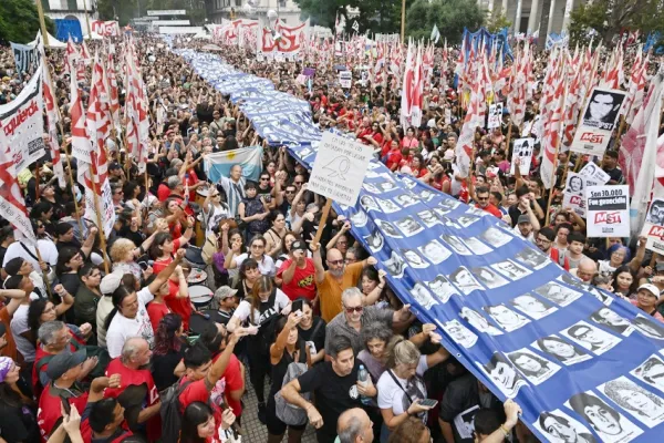 30 bin kişi, 30 bin hafıza