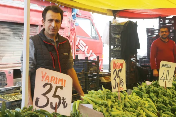 İktidar kendine cömert