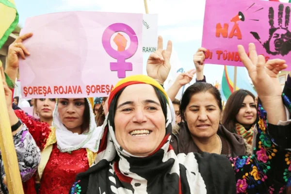 Kadın özgürlüğünde ısrar sosyalizmde ısrardır