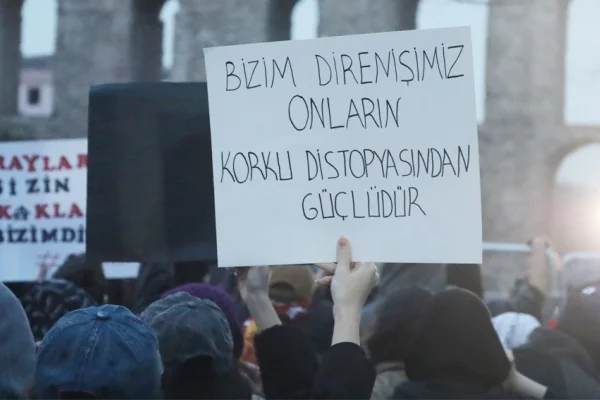 Saraçhane’de bulunmak suç oldu