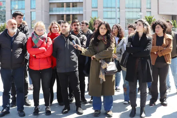 Gazetecilik onuru için