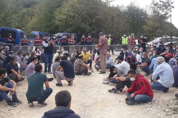 Ünye köylüsü toprağını savunuyor