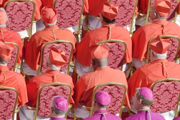 Vatikan’da solcu bir papa seçilir mi?
