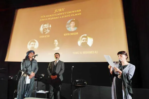 Düsseldorf'taki festival ödüllerle tamamlandı