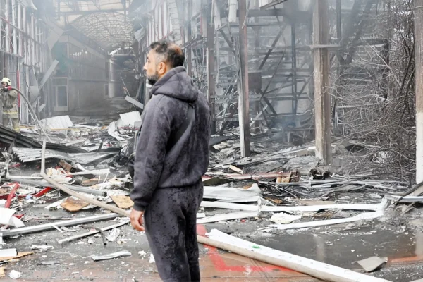 Ukrayna saldırdı, havaalanları kapatıldı