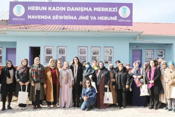 Tûşba’da kadın belediyeciliği