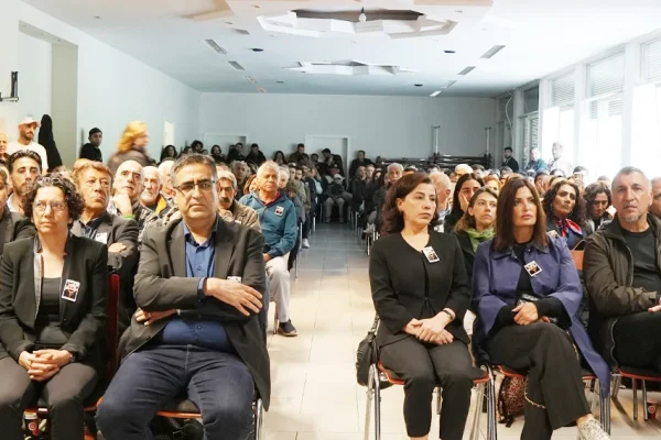 Yumruğuyla, yüreğiyle direndi