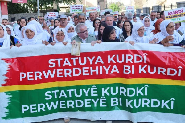 Kürtçeyi insaflarına bırakmayacağız