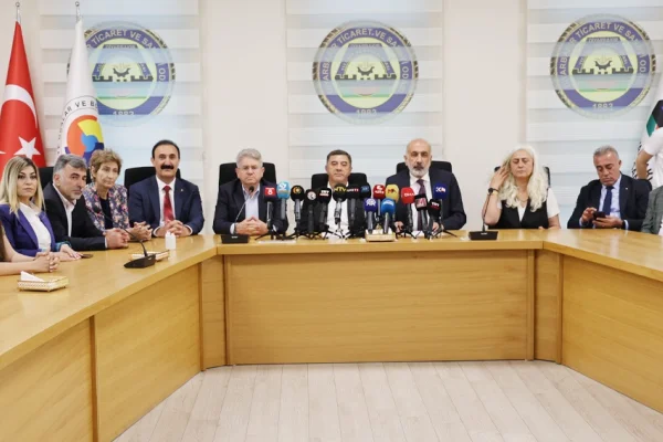 İş insanlarından dil ve üslup uyarısı