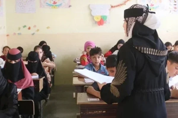 Rojava'da 900 bin öğrenci yaz tatiline başladı