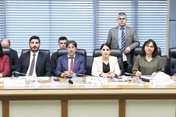 AKP paketine dokundurtmadı