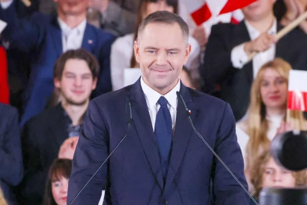 Polonya'da zafer Nawrocki’nin