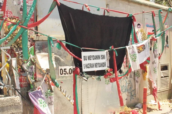 Devlet ailelerden özür dilemeli