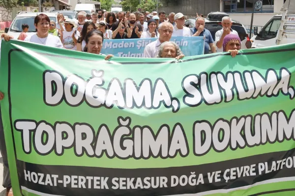 Tarihsel hafızaya saldırıdır