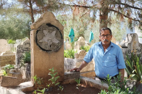 Mezar taşına bile saldırı