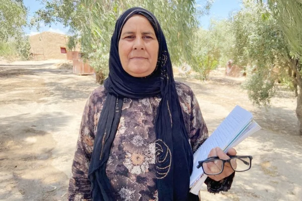 Şiirlerini yaktı umutlarını yaşattı