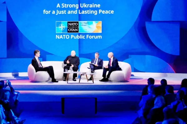 NATO liderleri toplandı