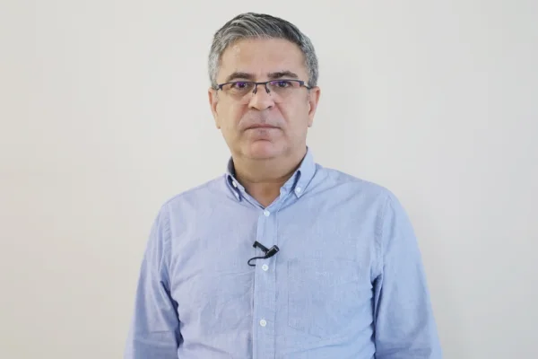 Yasal ve anayasal adımlarla yürür