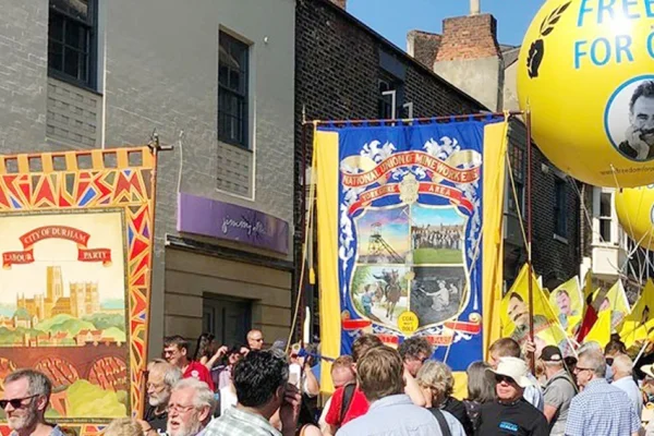 Kürtler, Durham’a akın edecek