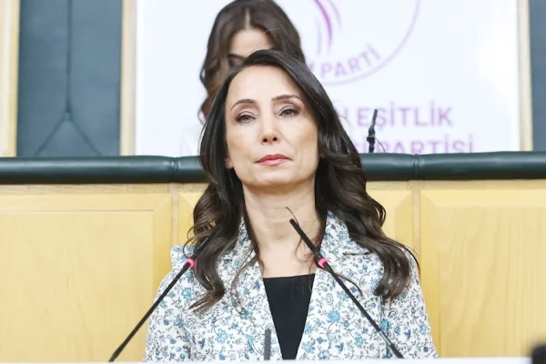 Tarihi başarı anındayız