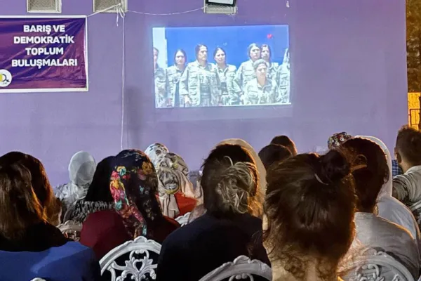 Halk toplantıları devam ediyor