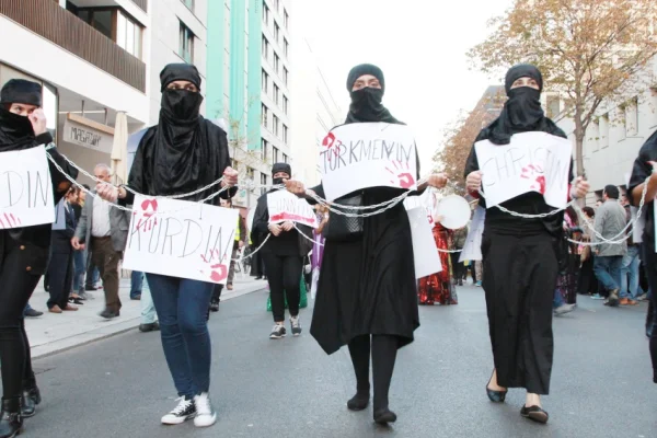 Kadın kırımına karşı durun!