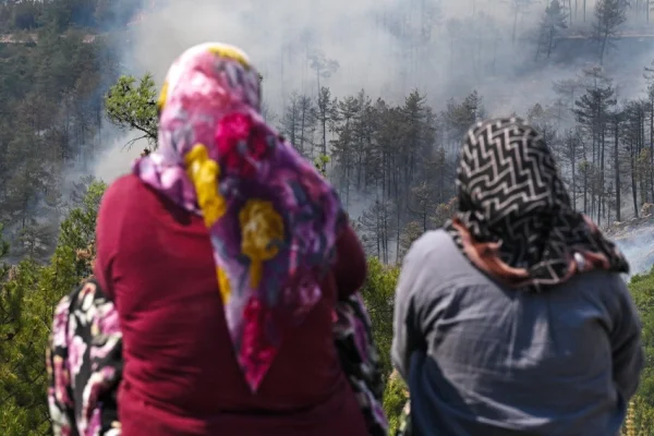 KCK: Ormanımızı, toprağımızı koruyalım