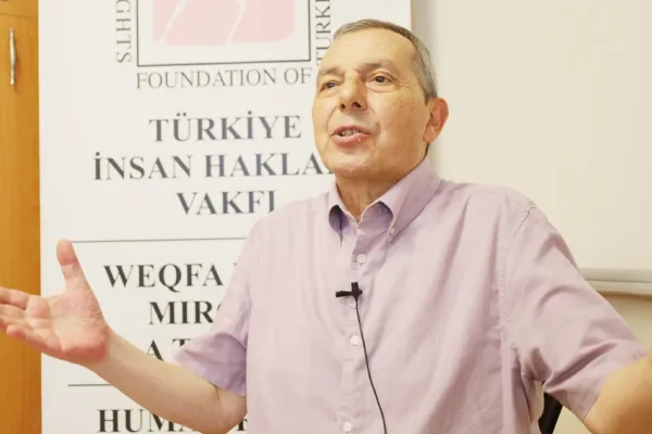 Demokrasi müzakere konusu yapılamaz