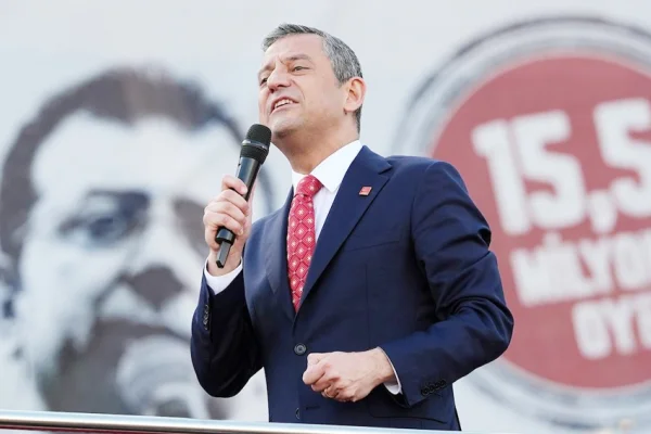 Özgür Özel çeteleri uyardı