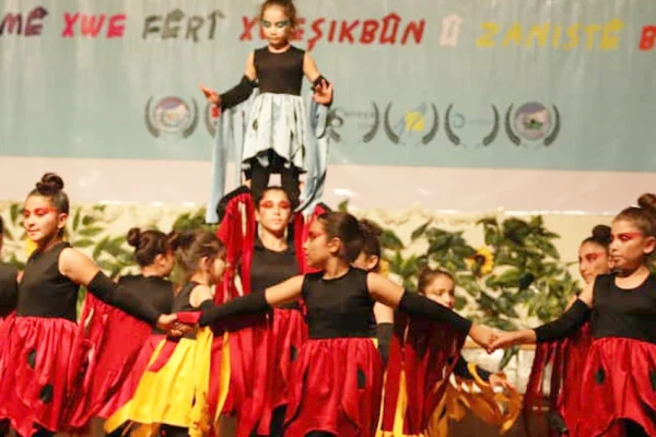 Çocuklar sanatla buluştu